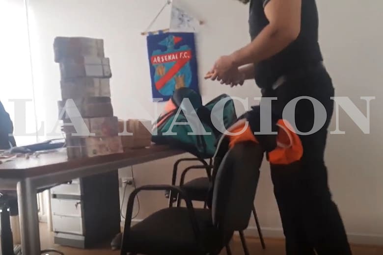 El insólito “jenga de billetes” de la AFA: fajos, bolsos y depósitos bajo la&nbsp;lupa
