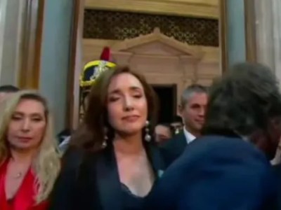 Insólito: el empujón de Victoria Villarruel a Karina Milei en el&nbsp;Congreso