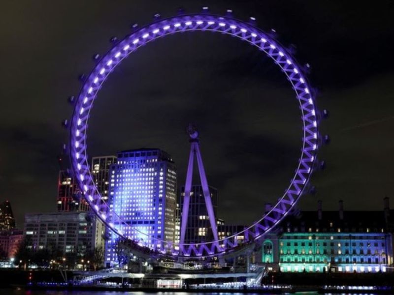 Buenos Aires tendrá su “London Eye”: comenzó la construcción de una gran “vuelta al mundo” en Puerto&nbsp;Madero
